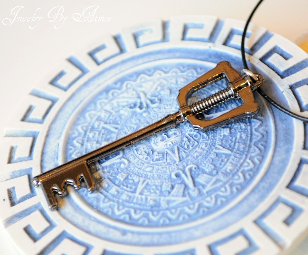 Kingdom Key - Kingdom Hearts Keyblade necklace