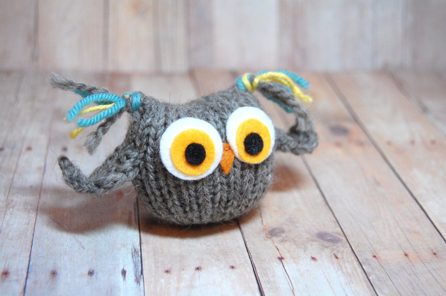 Owl Knit Plush Waldorf Toy - Tufty Owl - Gray Toy Bird - Woodland Natural Fibers Nursery Decor- Soft Toy for Children