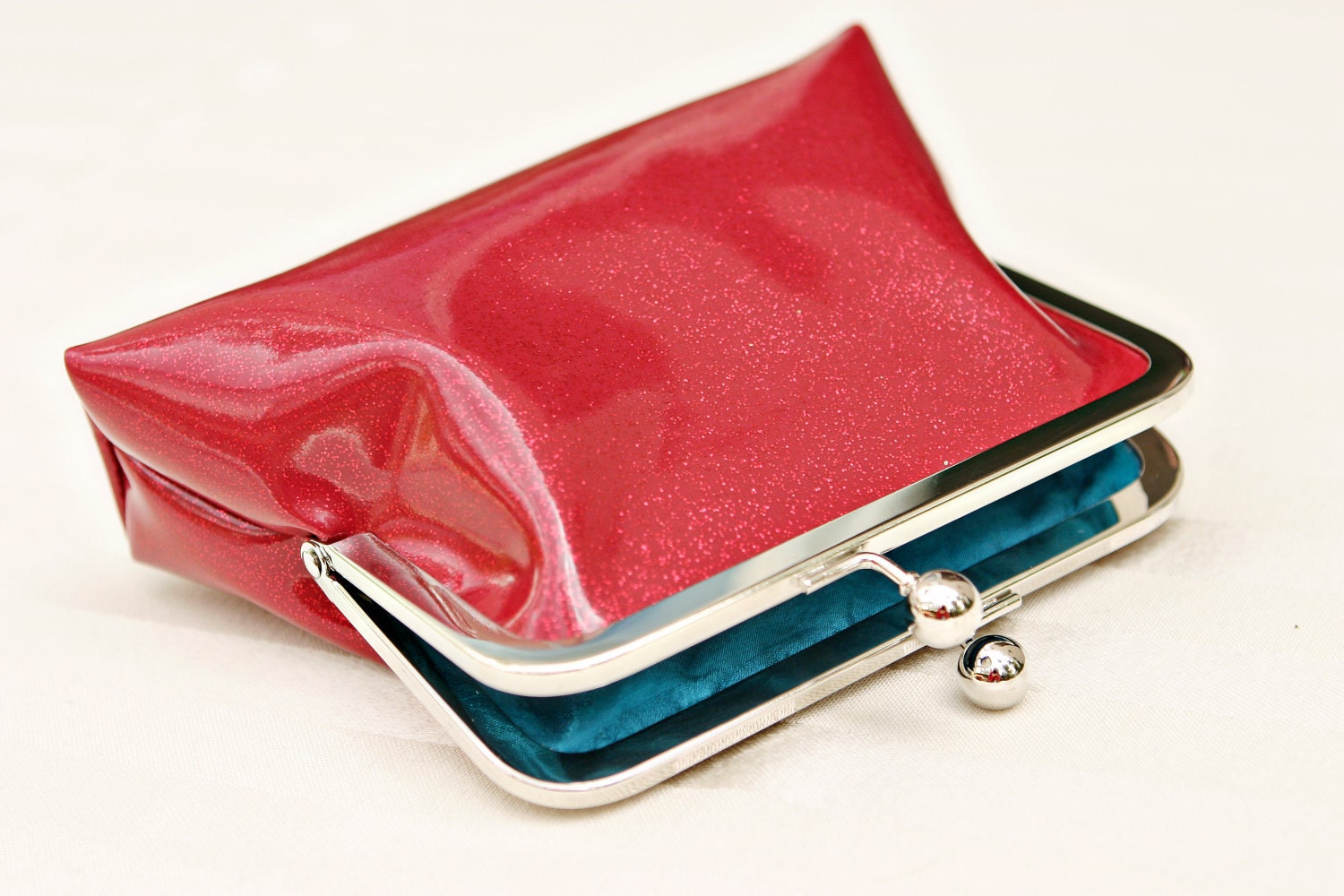 4.5" Red Vinyl Coin Purse