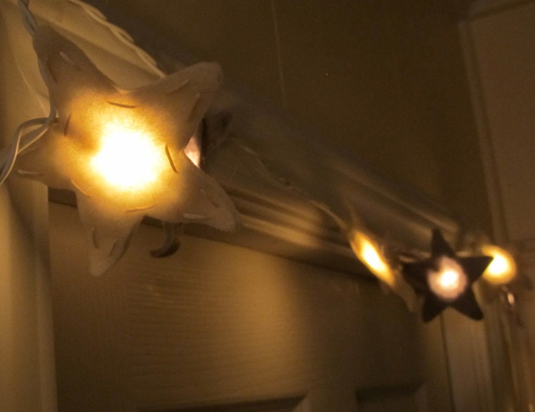 Felt Star Twinkle Lights (Antique White and Soft Gray)