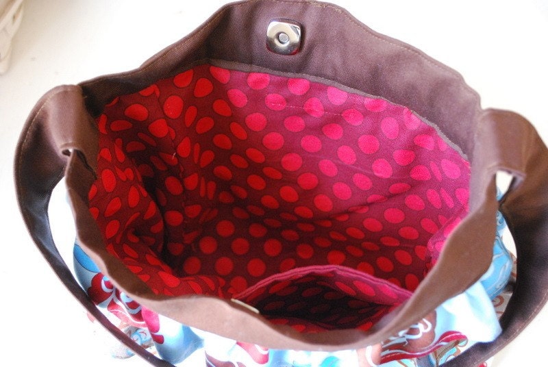 Ruffled Bag sewing PATTERN: The Layla Bag with free Pleated Flower Tutorial. small handbag with ruffles and pockets