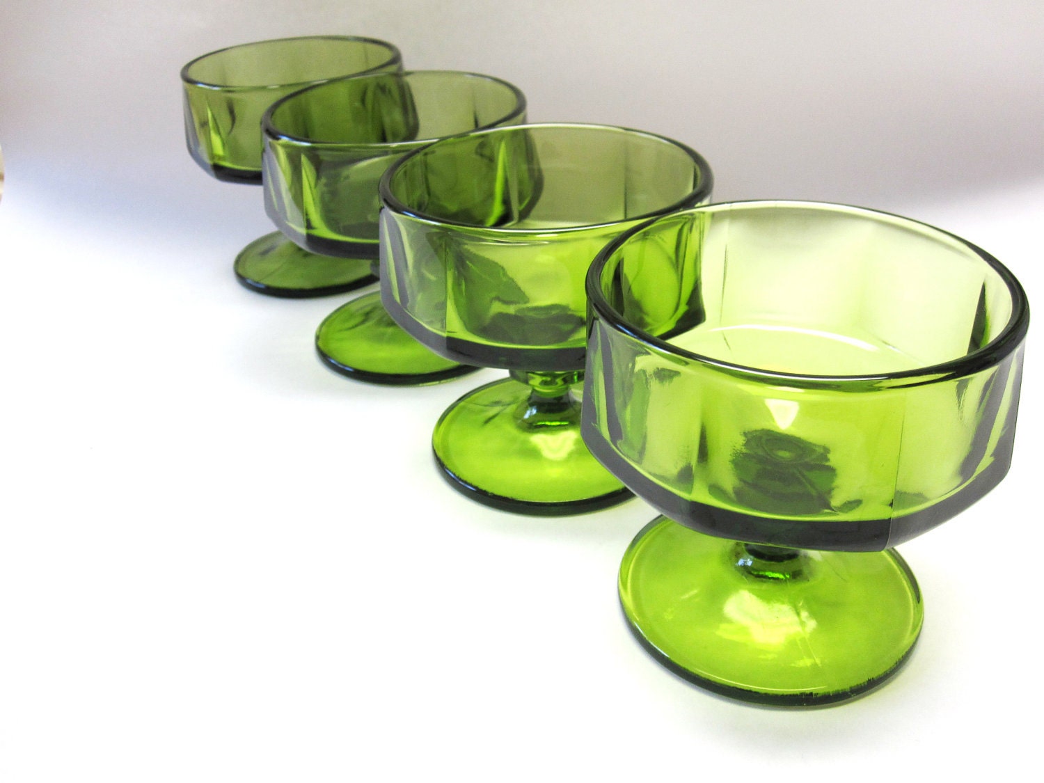 Vintage - Set Of Four Green Compotes Footed Bowls Desert Dishes 70s Modern