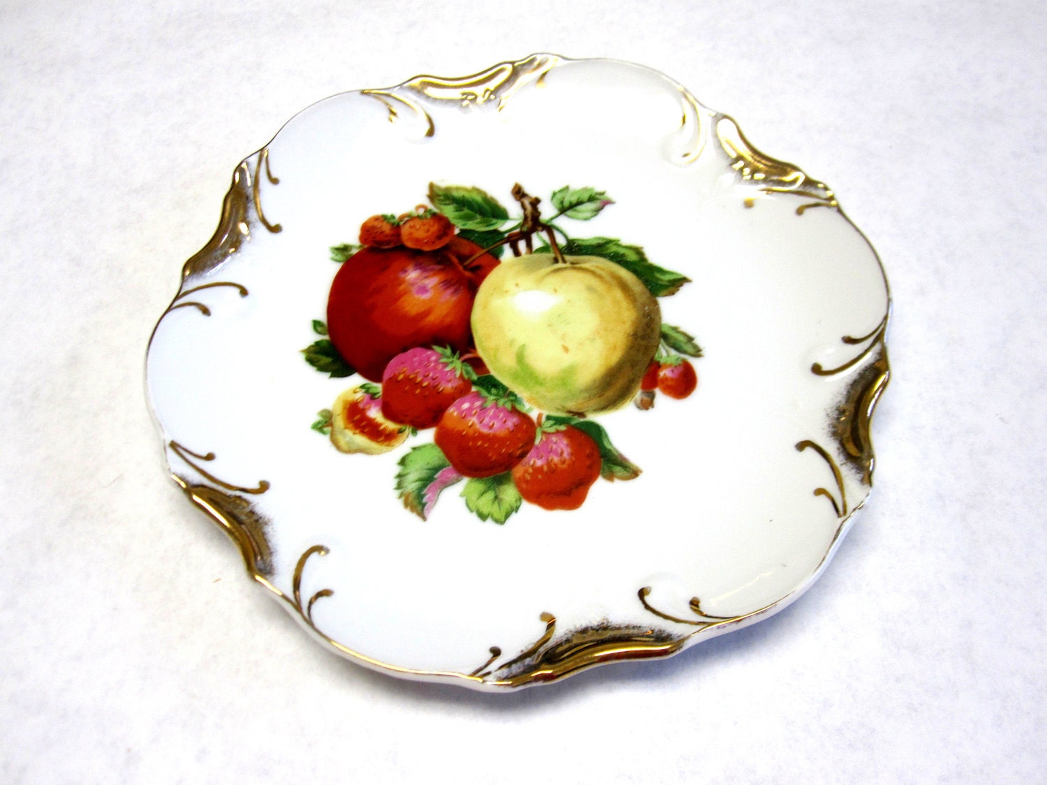 Norcrest Decorative Plate Fruit Apples Strawberry Wall Hanging