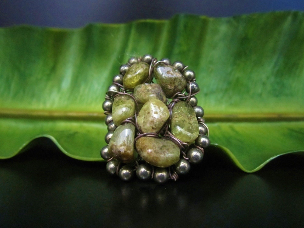 Ring in Olive Green-Abstract ring (size 6)