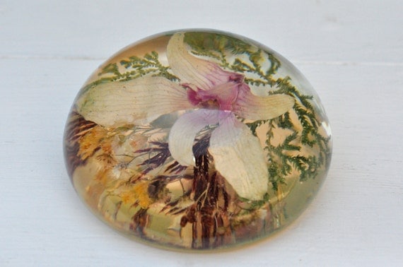 vintage resin flower paperweight