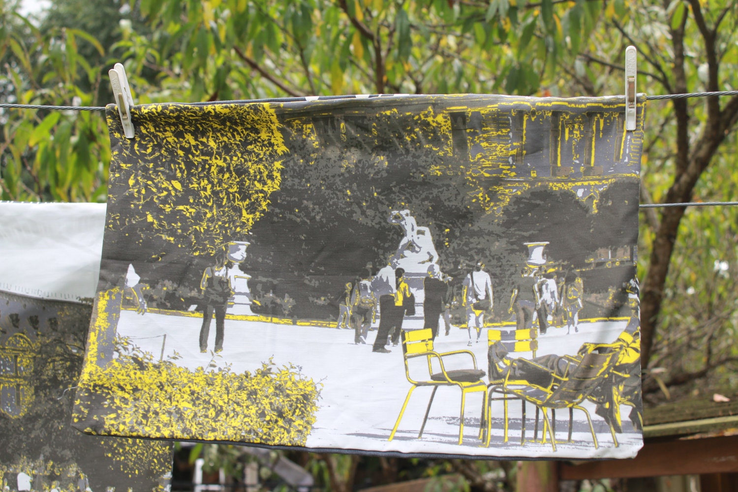 Royal Gardens Paris Cushion cover - Yellow