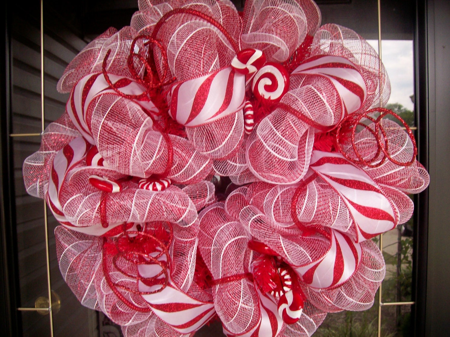 Christmas Chic Peppermint Wreath
