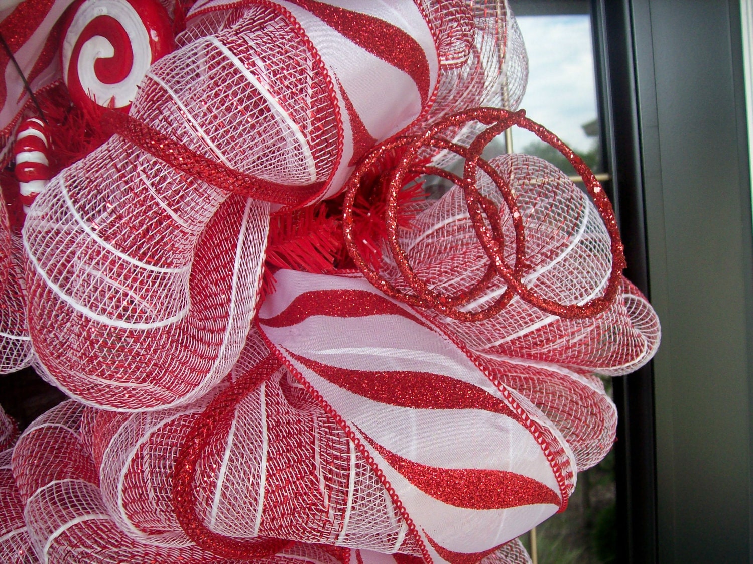 Christmas Chic Peppermint Wreath
