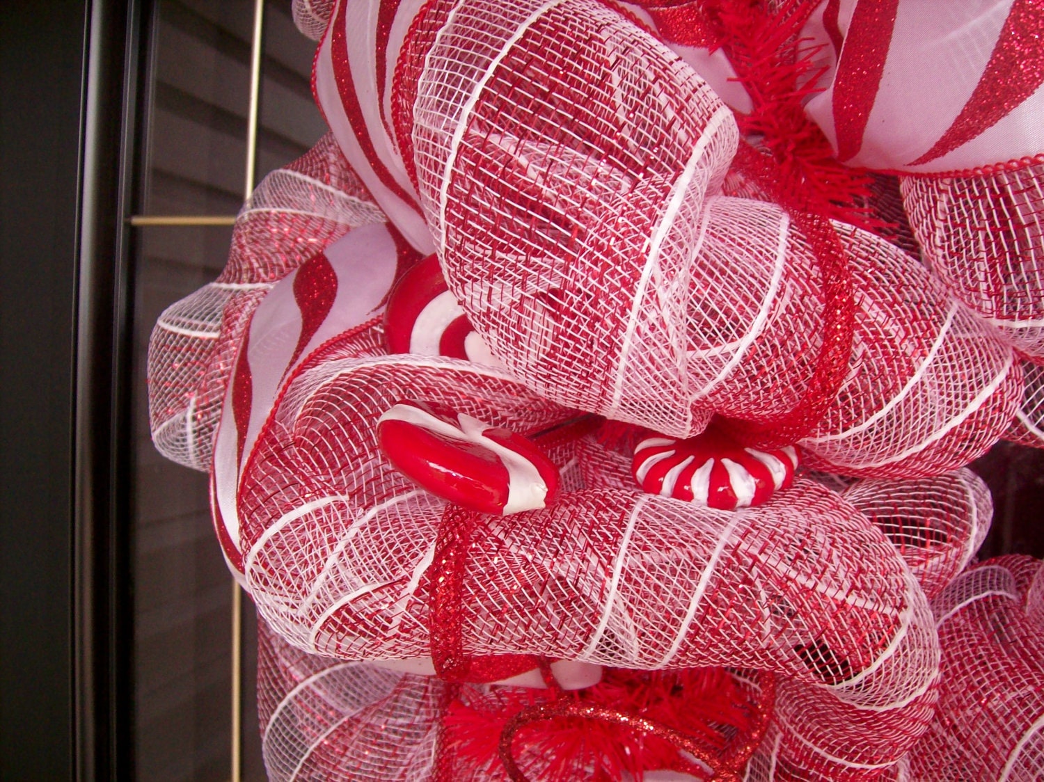 Christmas Chic Peppermint Wreath