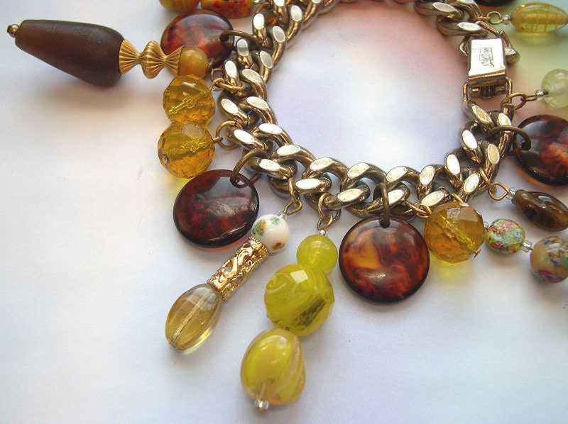 Yellow Beaded Charm Bracelet, yellow charm bracelet, yellow, amber, brown, glass, beads, vintage, ooak, one of a kind