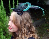Rachel's Mohawk -- A dramatic vintage style fascinator with black crinoline loops and peacock feathers