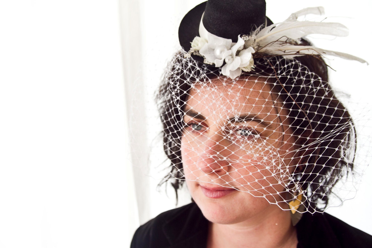 Blanca--Steam Punk 4" mini top hat fascinator with white goose feather accents and white veil