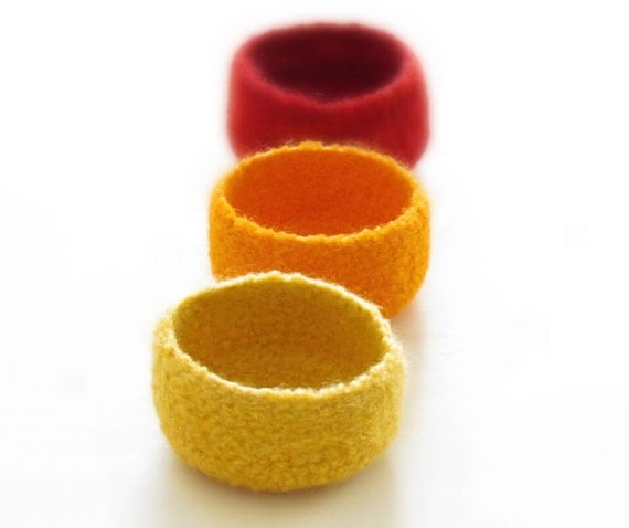 Yellow felted bowls / summer colors / Three little bowls in yellow, orange and red / mothers day gift bright colors