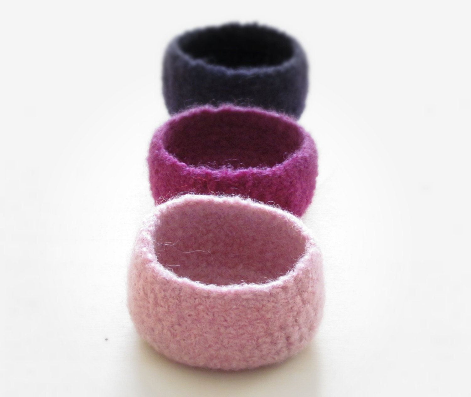 Felt bowls girlie / Three little bowls in pink, purple and violet / Cozy gift - mother day gift
