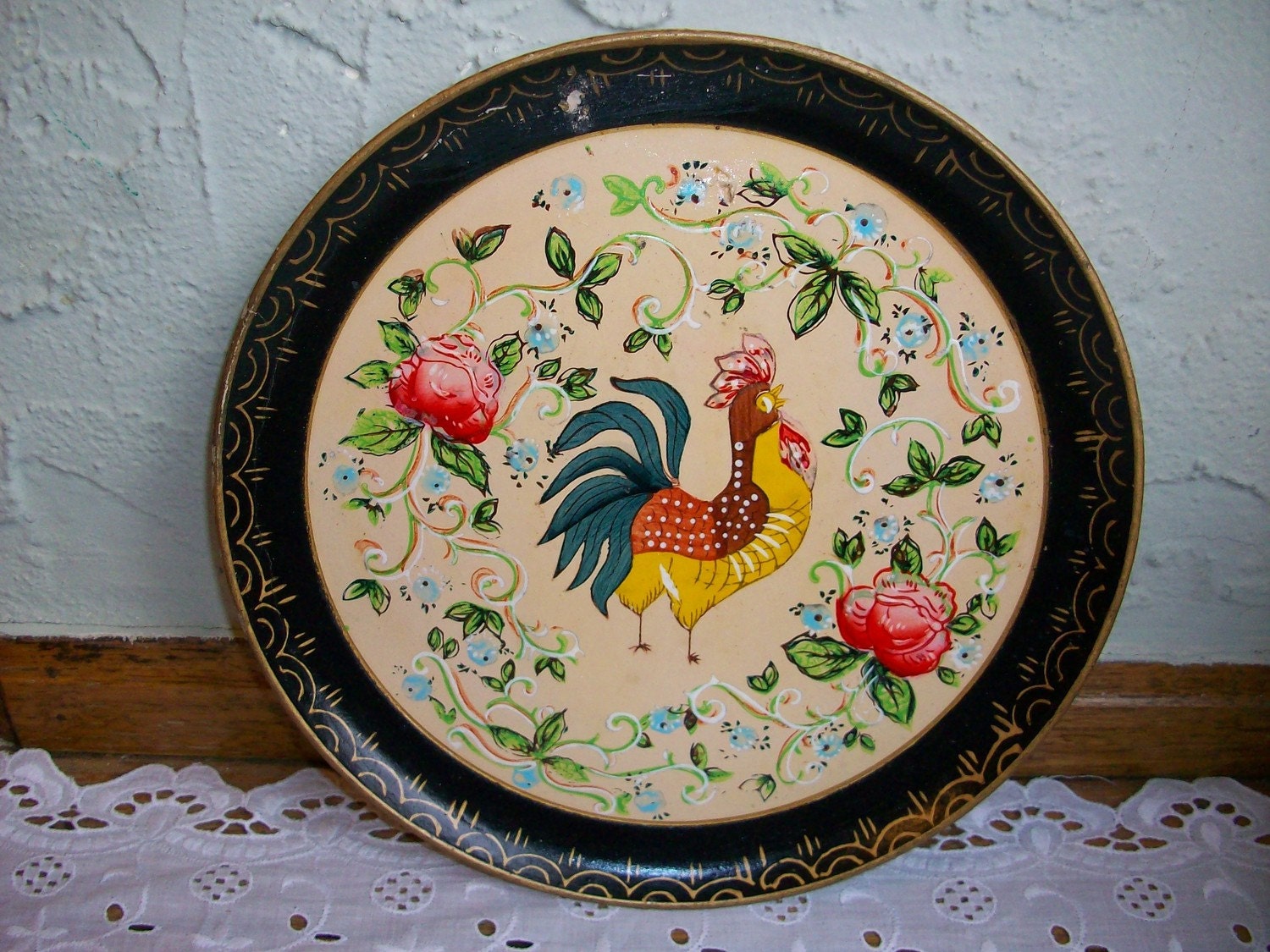 Vintage Black French Country Round Paper Mache Tole Tray Rooster 9 in.