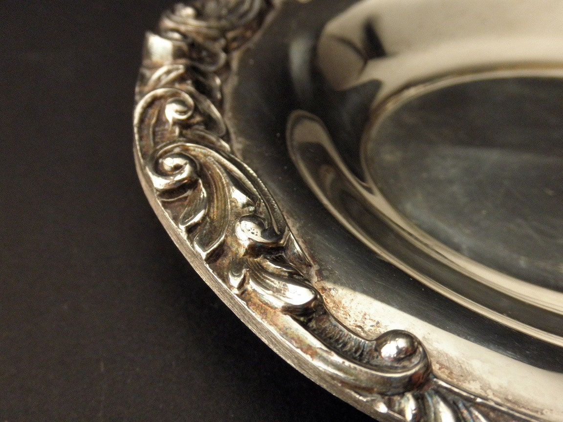 vintage Modern Silver Mfg Co silverplate oval candy dish 1950s