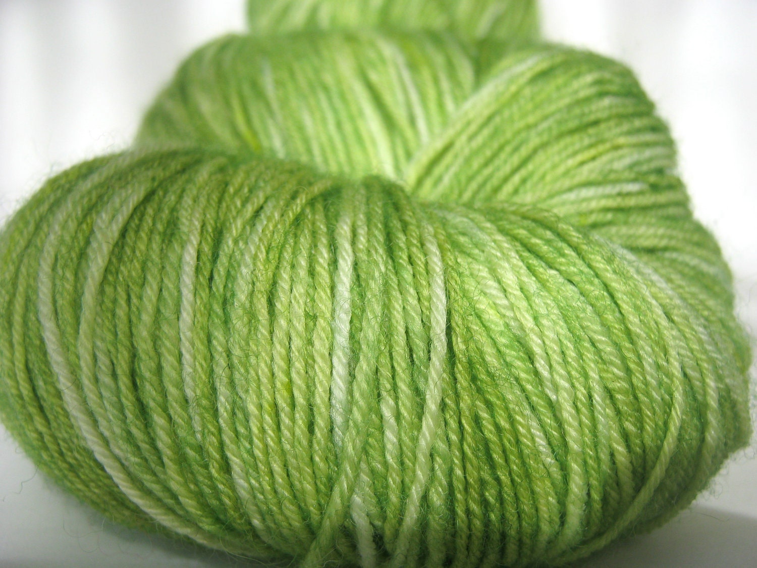 BRIGHT MOSS Hand Dyed Yarn (Eco Friendly) Blue Faced Leicester Sock Weight Green - spinningmulefibers