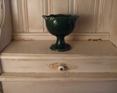 Hull USA F33 Tulip Vase