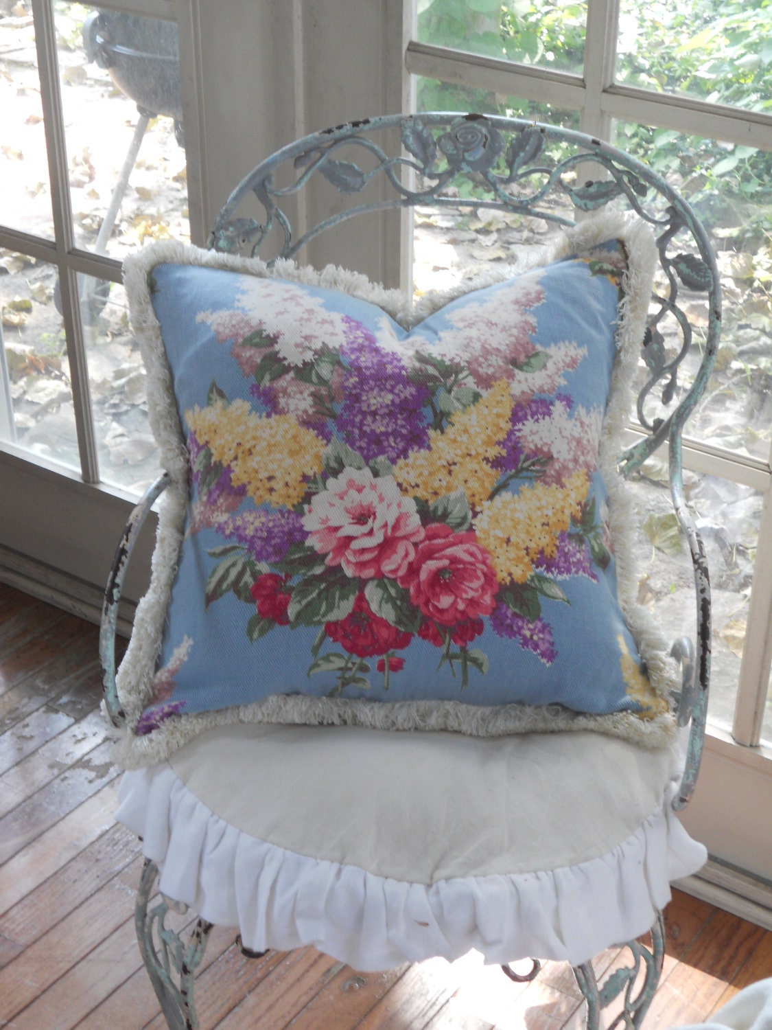 Romantic English Cabbage Roses & Lilac Vintage 1940s Floral Barklcoth Fabric Pillow