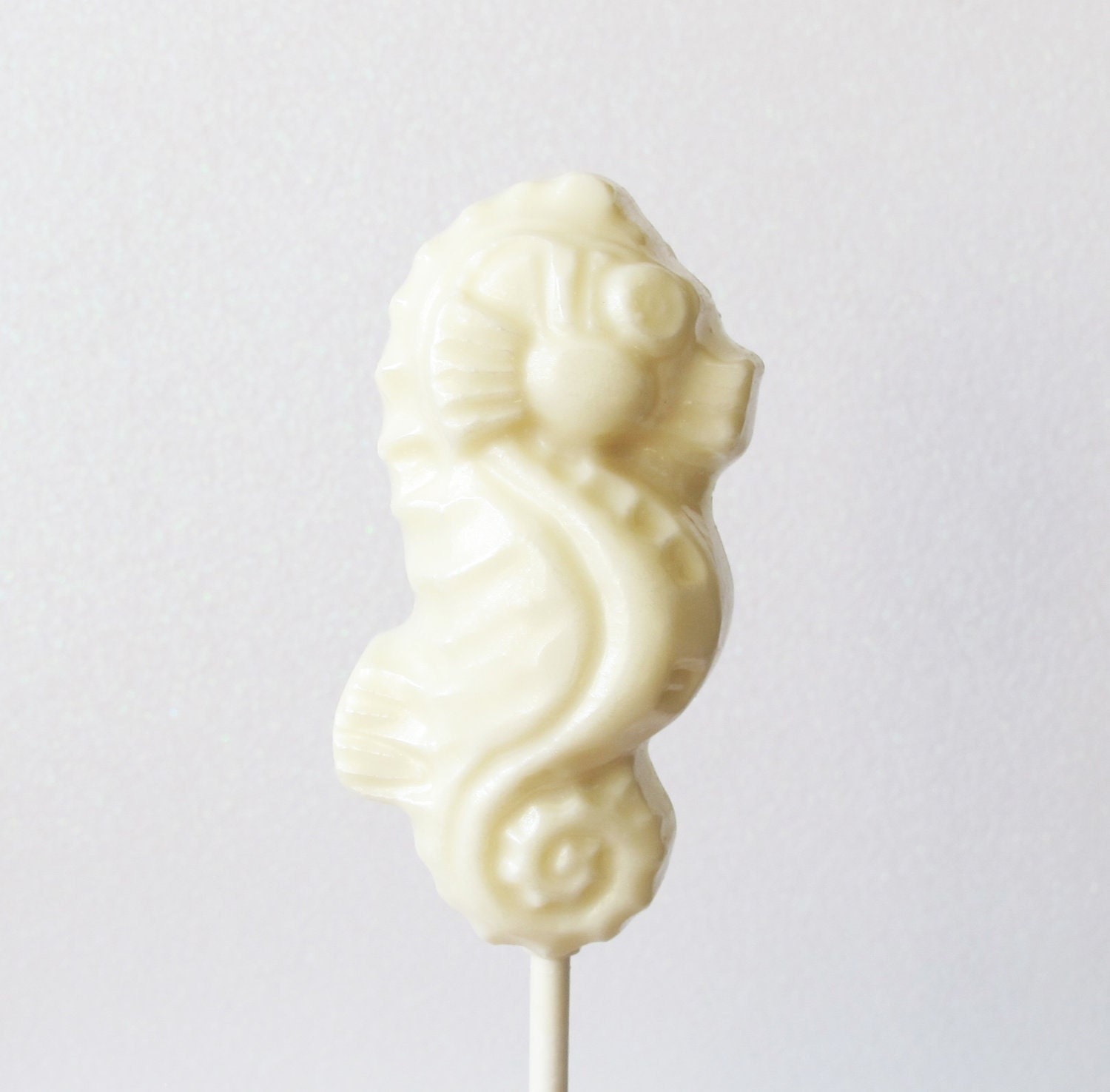 5 Chocolate Seahorses: Starlight White Glimmer
