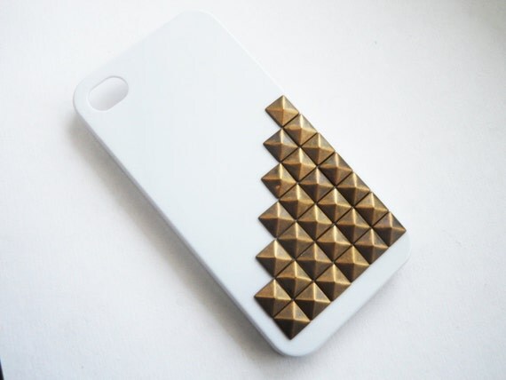 Bronze Studded Pyramid White iPhone 4 4S Studded Hard Phone Case