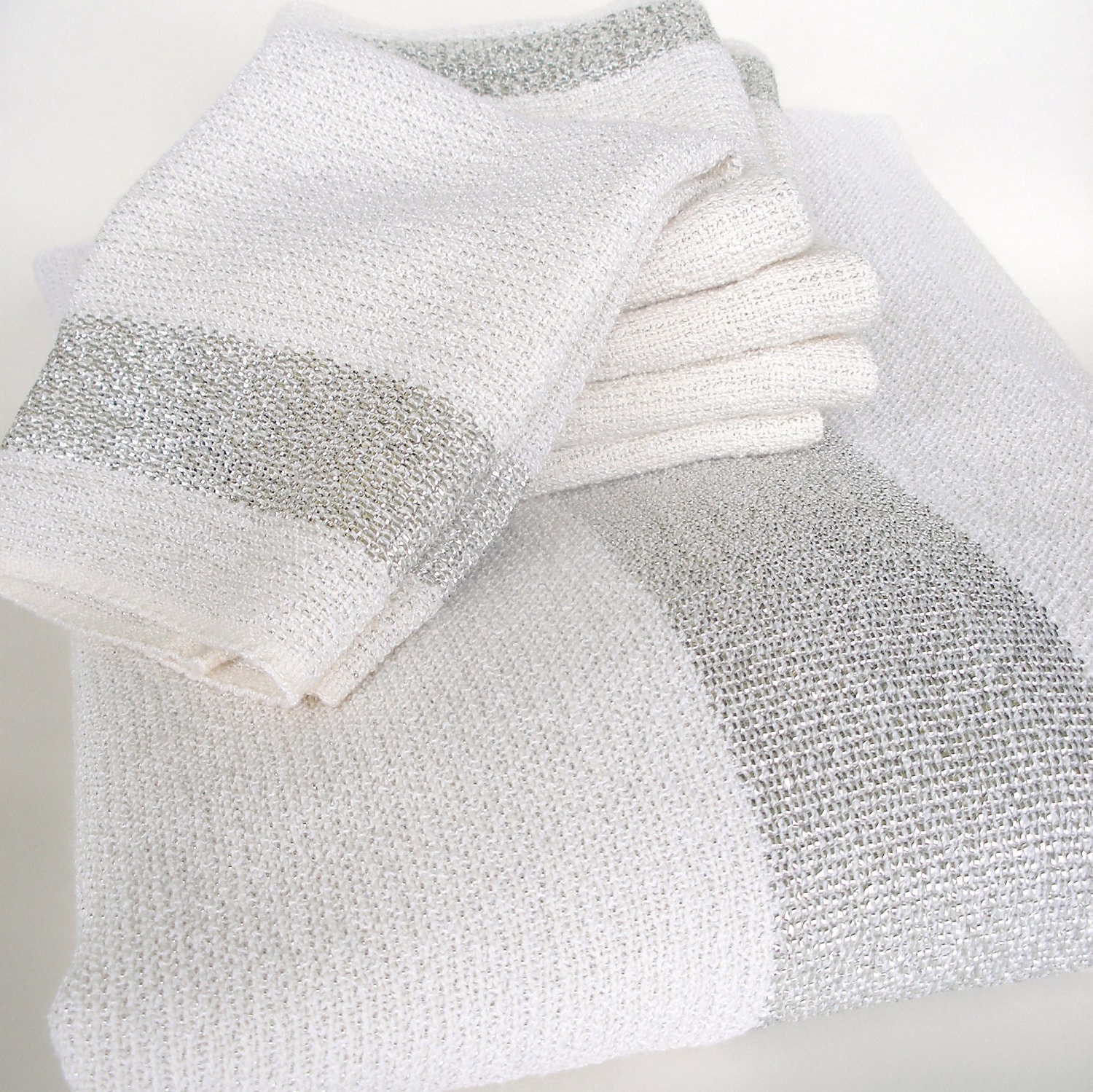 Silver Lurex Tablecloth and Napkins Set on by BornAtTheWrongTime