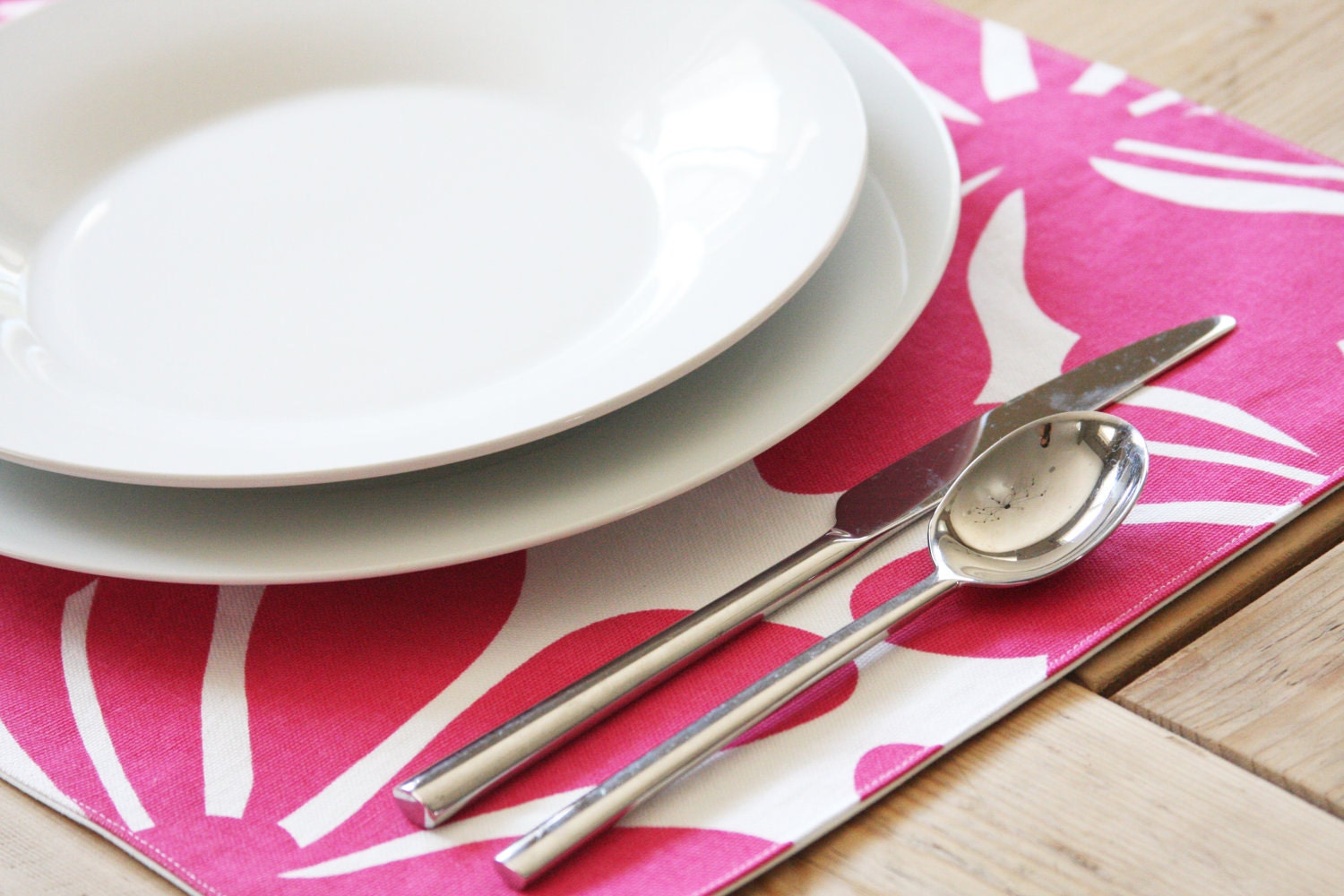 Placemats - AS SEEN in The Party Dress Magazine - Large Floral Pink - Set of 4 - Free SHIPPING