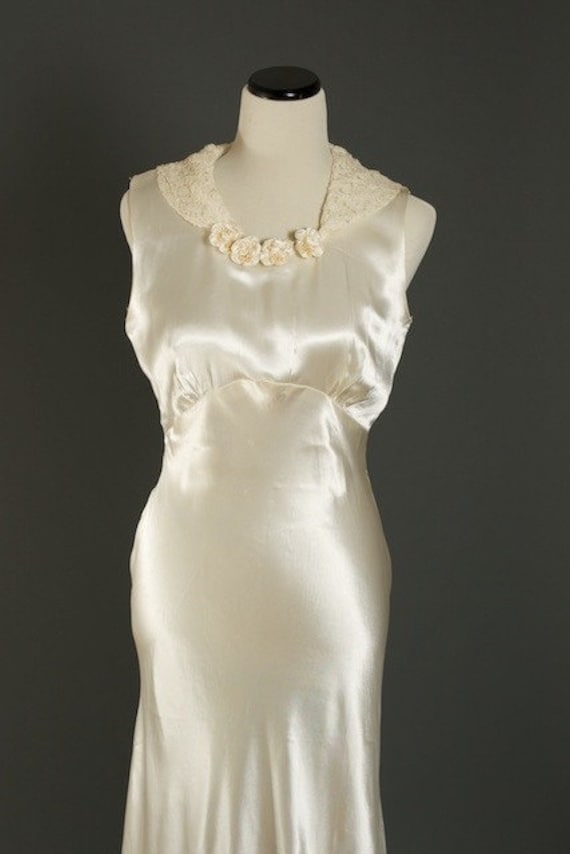 Vintage 1930's Satin & Lace Bias Cut Wedding Dress (antique-full length-butter-Boardwalk Empire-Depression Era-1930s-floor length-ivory-lace-floral-rosettes-satin-lace-crew neck-bias cut-sheath-train-sleeveless-small-medium)