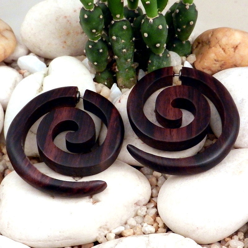 Fake Gauge Earrings -- SMART PRICE -- 1 Pair Exotic Organic Wooden Earrings - Dark Sono Wood Sea Spirals - Fake Gauges
