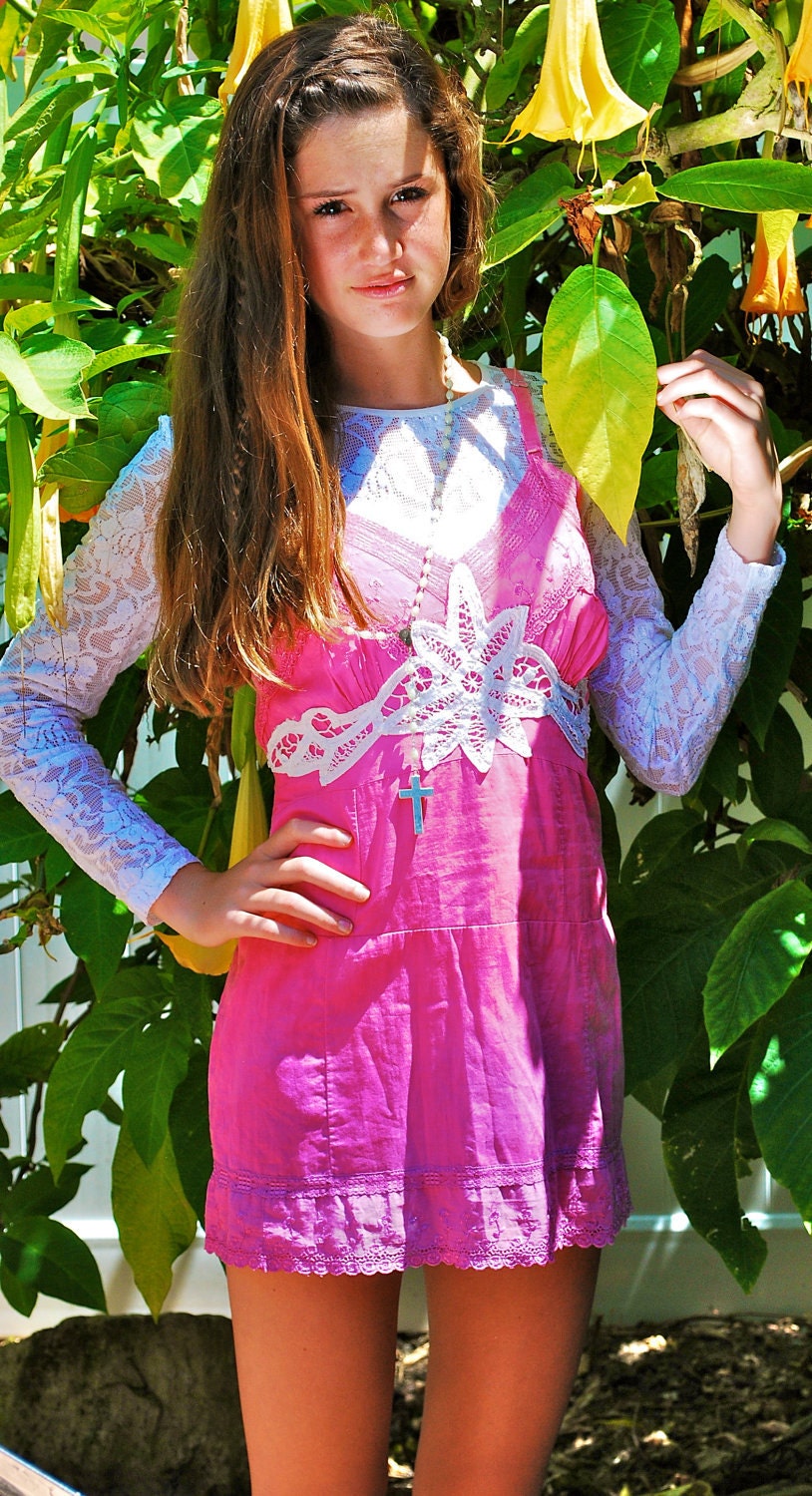 SALE- Vintage and Handmade Slip Top Hand Dyed W/ Appliques Sm