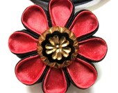 SHEPHERDS MEADOW Silk Kanzashi Flower Necklace