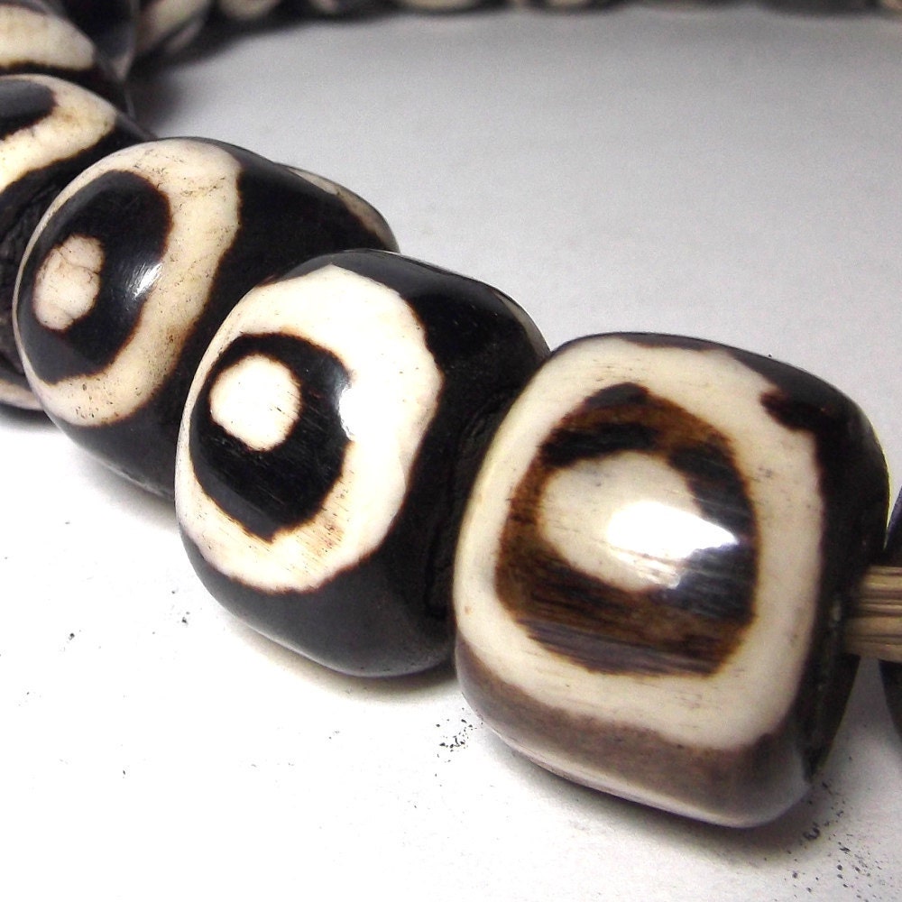 African Beads Large Batik Bone beads 25mm 1 inch Rustic Beads set of 4