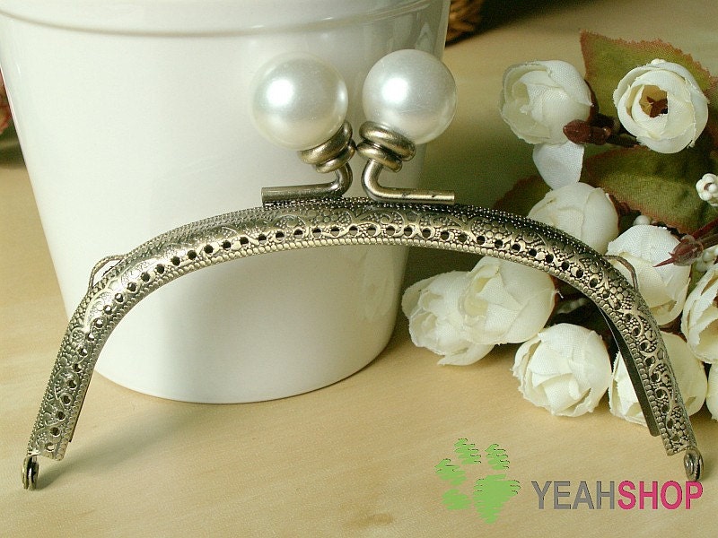 Antique Brass Embossed Purse Frame - White Pearl - 12.5cm / 5 inch