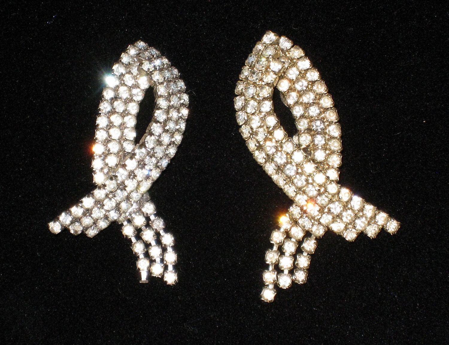Vintage MUSI Rhinestone Shoe Clips / 2 1/2 Inches / Sparkly / Ships Free /SALE