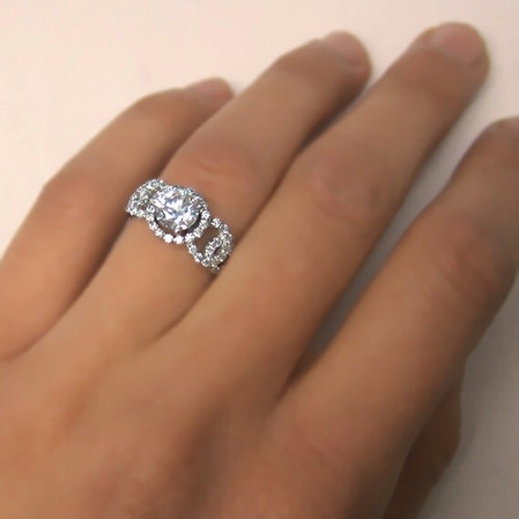 0.90 carats Round Cut Diamond Engagement Ring 14k White Gold