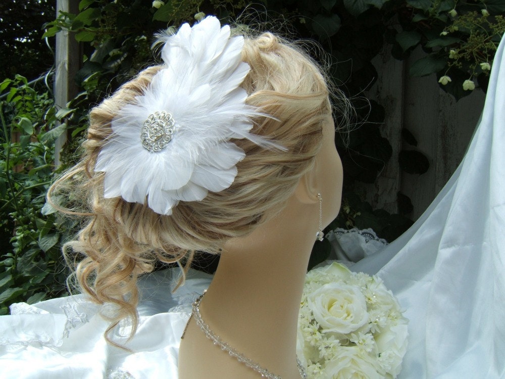 Beautiful White Feather Bridal Fascinator