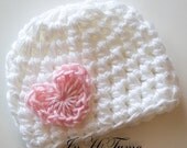 Crochet Baby Girl Valentine Heart Hat Newborn 0-3 and 3-6 Months White Pink Photography Prop