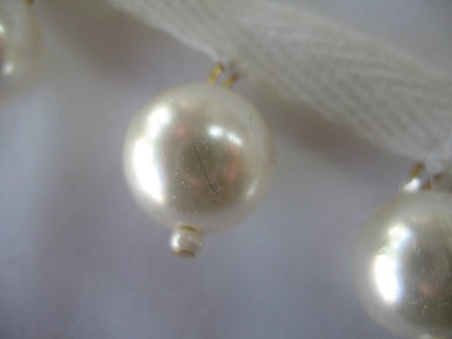 VINTAGE PEARL button.... 3 1/2 yards