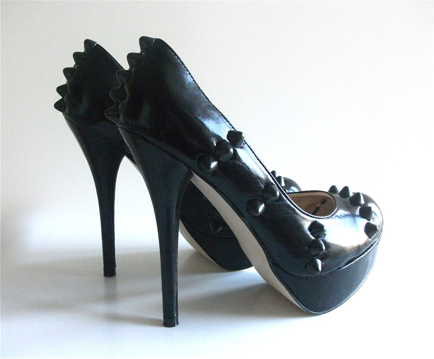 Black Studs in Stripes Patent Leather Pumps- Black