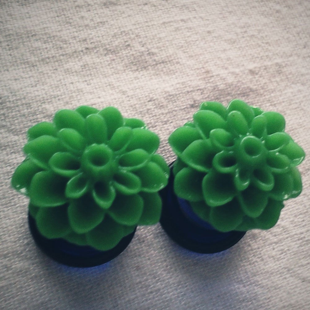 00g 10mm Plugs Green Chrysanthemum Dahlia Acrylic gauge piercing streched lobes body art chic fun fashion kawaii