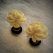 Cream Blossom 0g 8mm Plugs Gauged Studs pastel Flower Plugs Decora body piercings Gyaru