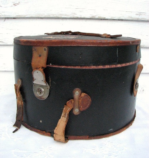 Vintage Hat Box Leather 1920s