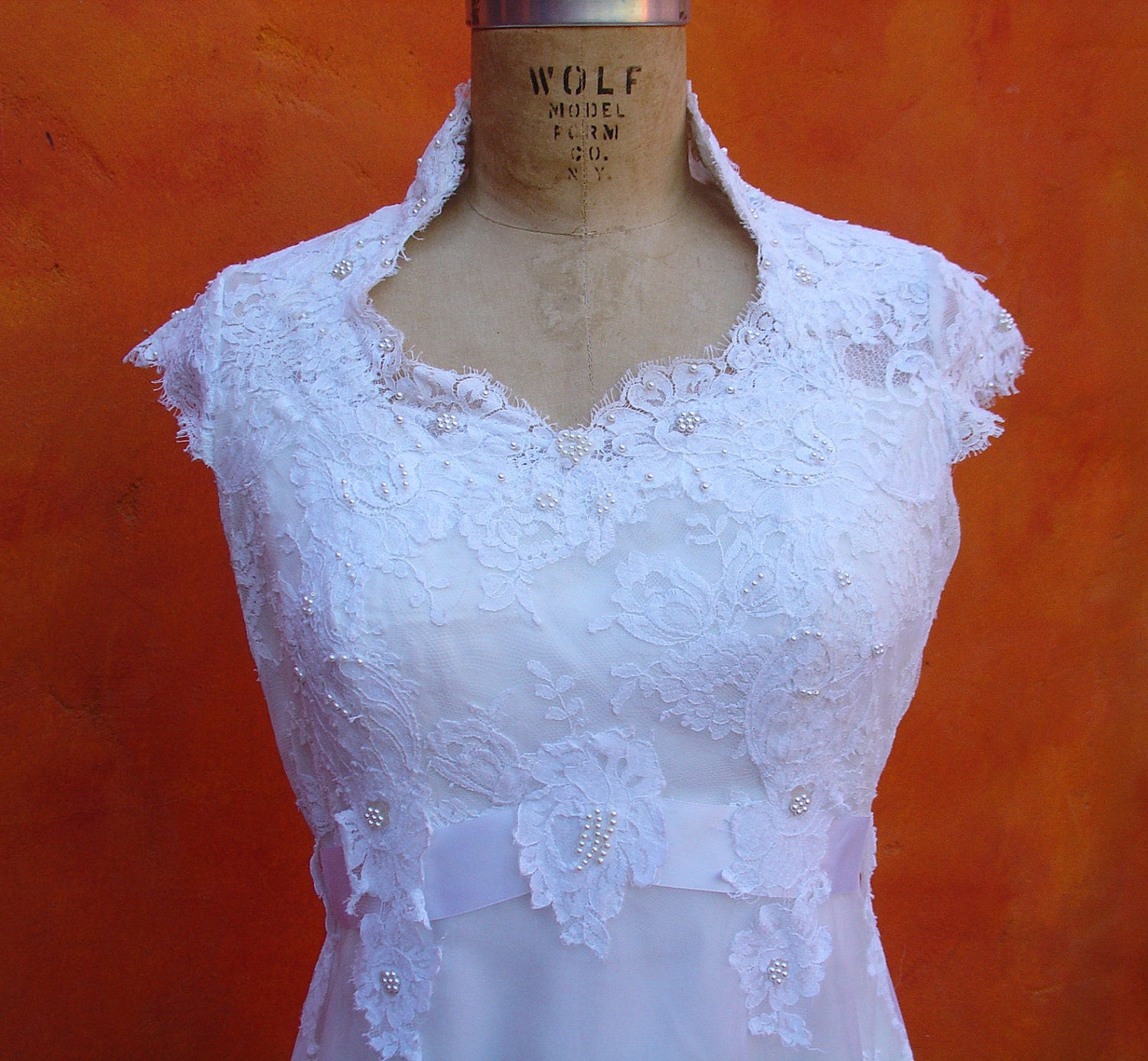 Vintage 1960s White Lace Beaded Pearl Wedding Gown Dress Couture Bride. Formal. Evening. Debutante