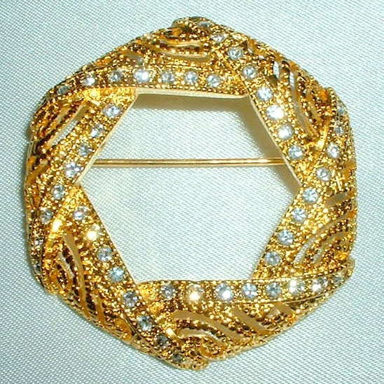 Vintage 1980's Rhinestone Circle Brooch