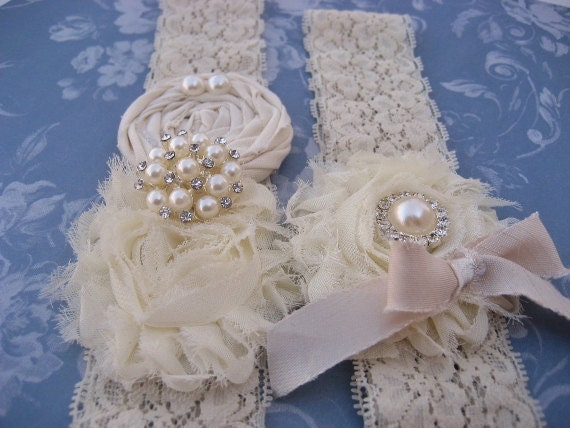 Vintage Bridal Garter Wedding Garter Set Toss Garter included  Ivory with Rhinestones and Pearls  Custom Wedding colors