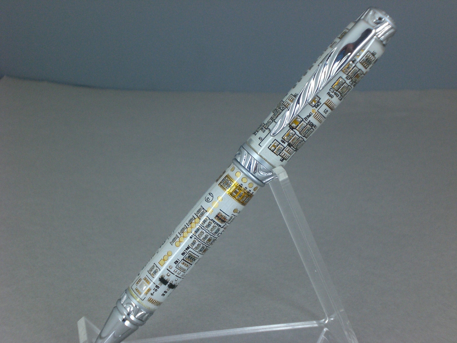 Ultra Cigar White Circuit Board Ballpoint Pen