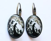 Little Silhouette Earrings - Snow White