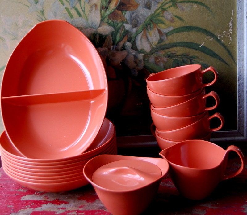RESERVE FOR ELAINE 18 Piece Melmac Dinnerware Set In Peachy Orange By Oneida
