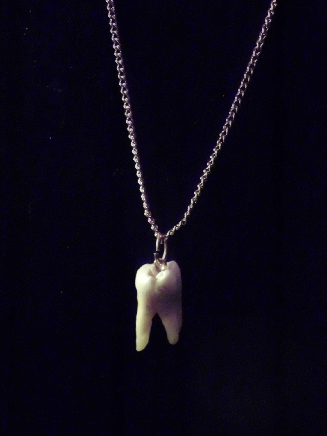 Snaggle Tooth Necklace in gold