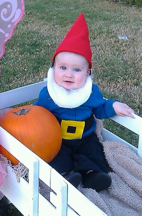 Red Hat with Attached Beard Black Belt with Buckle INFANT COSTUME photo props